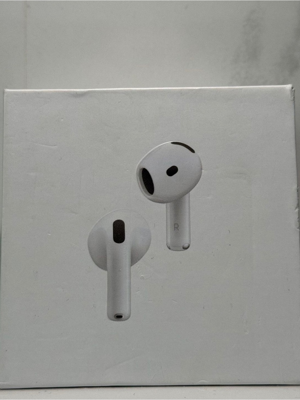 AirPods 4 w/ ANC
